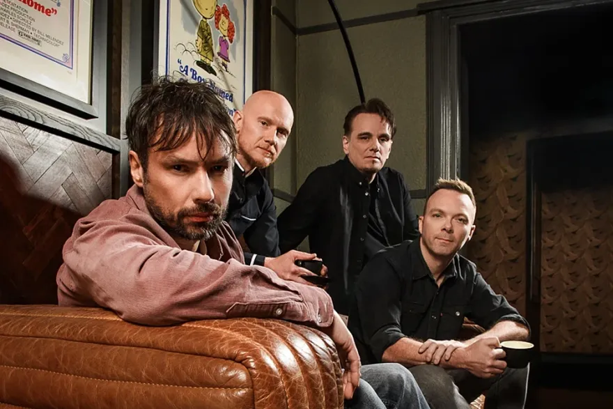 <p>The Pineapple Thief (UK)</p>